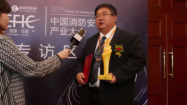 图3 国泰科技总经理接受央视记者采访