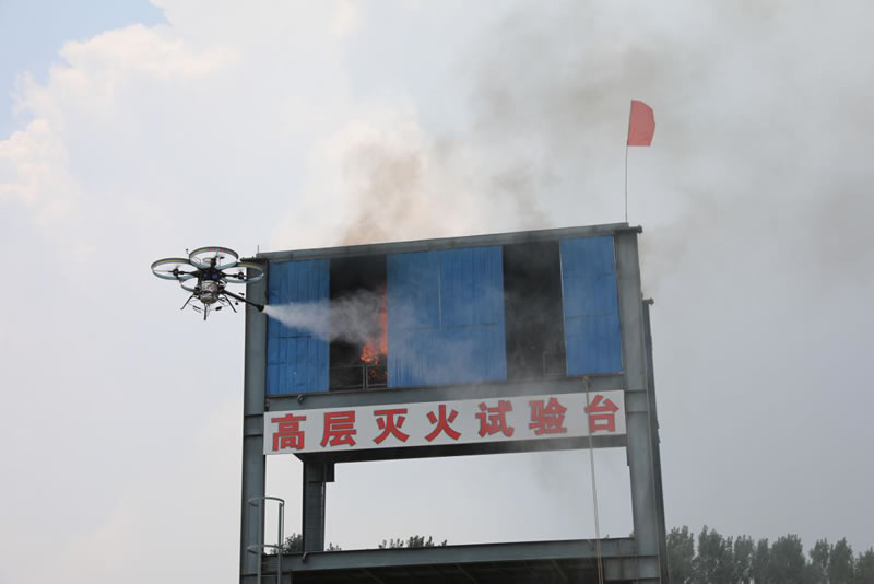 图2 消防无人机高空365BET导航_365比分网_微软365企业版